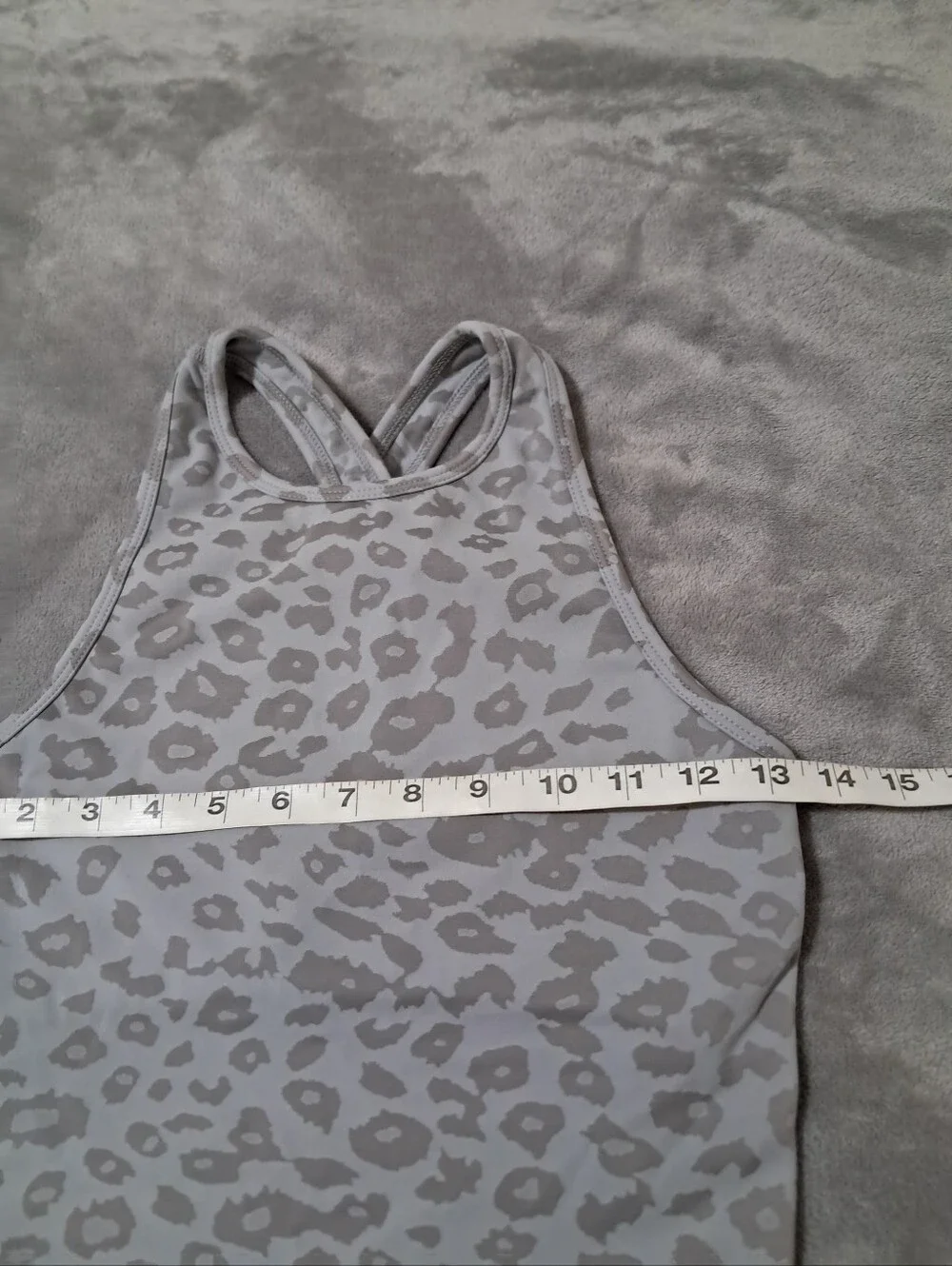 Beyond Yoga Gray Leopard Print Cropped Tank - Women's Sports Bra Style Sz. S